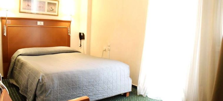 Hotel Adrian Atene: Foto 