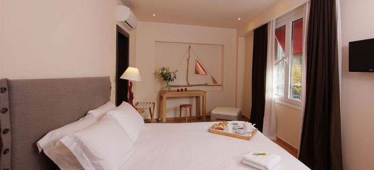 Hotel White Lotus Luxury Accommodation:  ATENE