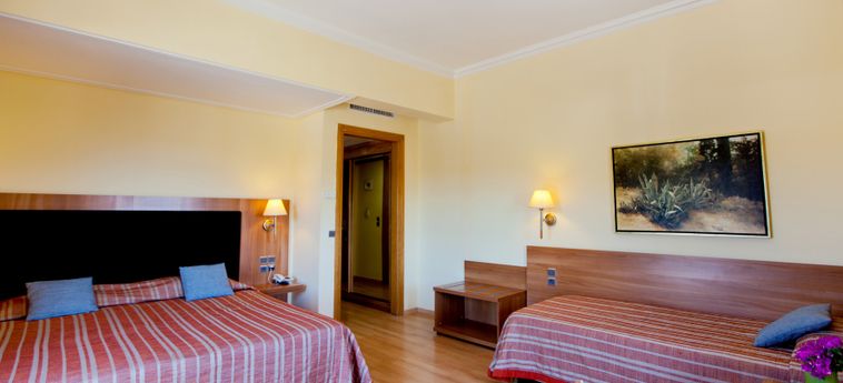 Hotel Ramada Attica Riviera:  ATENE