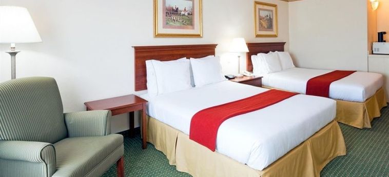 Hotel Holiday Inn Express:  ATHENS (TN)