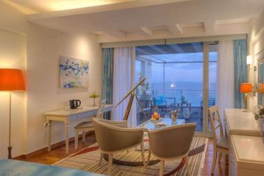 Hotel Tropical:  ATHENS