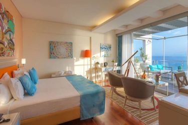 Hotel Tropical:  ATHENS