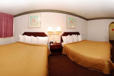 Hotel Rodeway Inn Auburn - Foresthill:  AUBURN (CA)