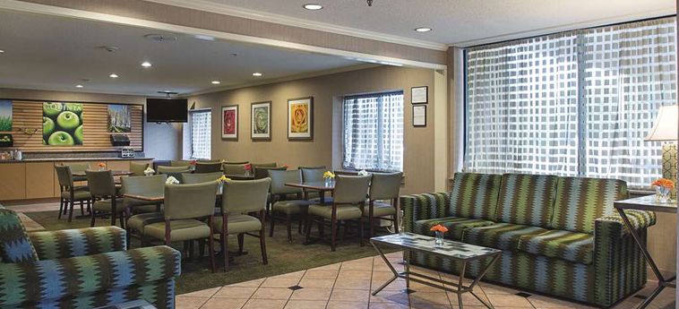 Hotel La Quinta Inn By Wyndham Auburn Worcester Auburn (Ma): Foto 