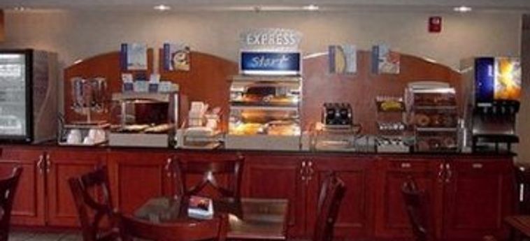 Holiday Inn Express Hotel &Amp; Suites Auburn By Ihg Auburn (Ma) : Photo 