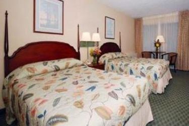 Hotel Econo Lodge Inn & Suites:  AUGUSTA (ME)