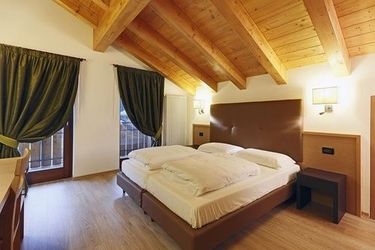 Hotel Residence Al Lago:  AURONZO DI CADORE - BELLUNO