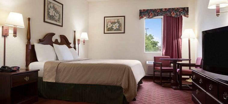 Hotel Super 8 By Wyndham Aurora/Naperville Area Aurora (Il): Photo 