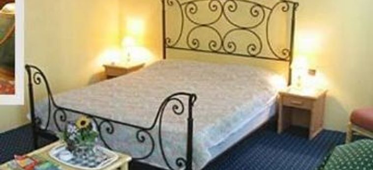 Hotel The Originals Boutique, Hôtel Danieli  Avignon : Photo 