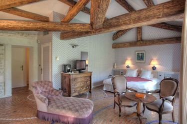 Hotel Auberge De Noves:  AVIGNON