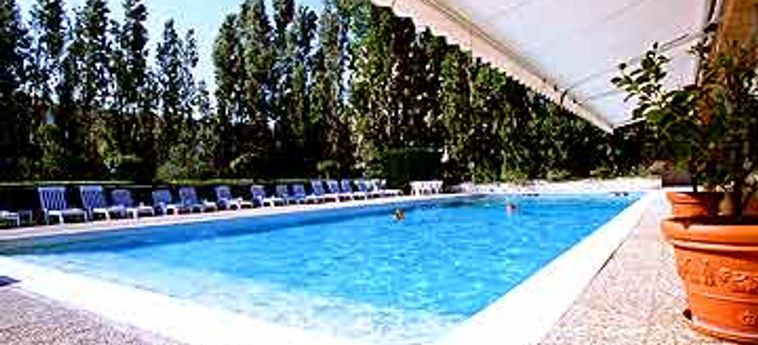 Hotel Ibis Styles Avignon Sud:  AVIGNONE