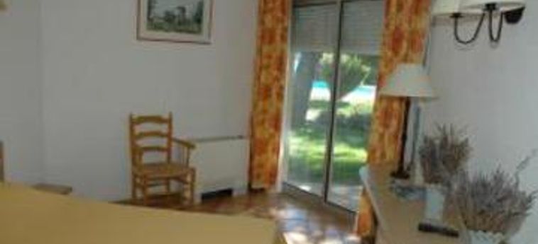 Hotel Golden Tulip Avignon Le Paradou:  AVIGNONE