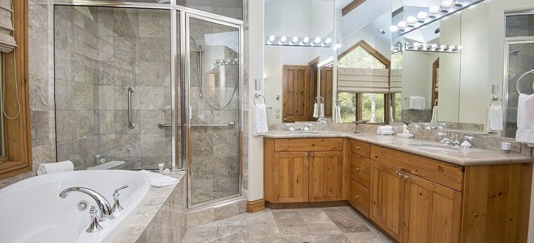 Hotel Ski In Ski Out Townhome In Rocky Mountain Access To Elkhorn Chairlift By Redawning Avon (Co): Foto 