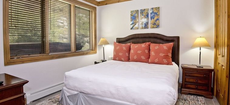 Hotel Ski In Ski Out Townhome In Rocky Mountain Access To Elkhorn Chairlift By Redawning Avon (Co): Foto 