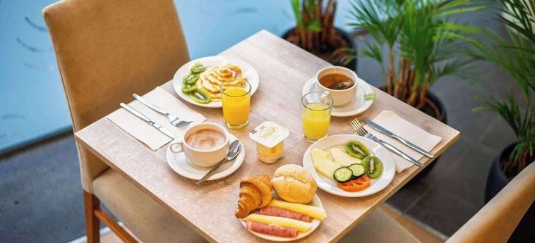 Hotel Comfort Inn Ponta Delgada Azores: Foto 