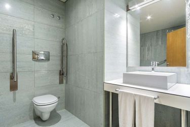 Hotel Comfort Inn Ponta Delgada:  AZORES