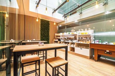 Hotel Comfort Inn Ponta Delgada:  AZORES