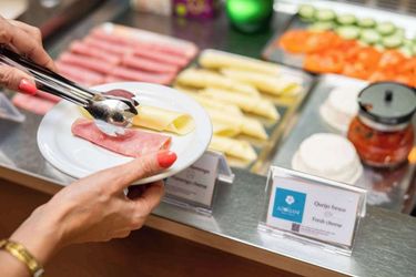 Hotel Comfort Inn Ponta Delgada:  AZORES