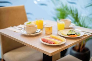 Hotel Comfort Inn Ponta Delgada:  AZORES