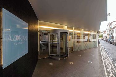 Hotel Comfort Inn Ponta Delgada:  AZORES