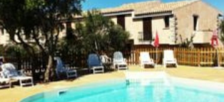Hotel Residence Pendrasardinia Costa Del Turchese:  BADESI - OLBIA-TEMPIO