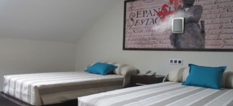 Hotel Aznaitin Hostal:  BAEZA