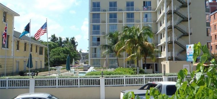 Hotel Nassau Junkanoo Resort:  BAHAMAS