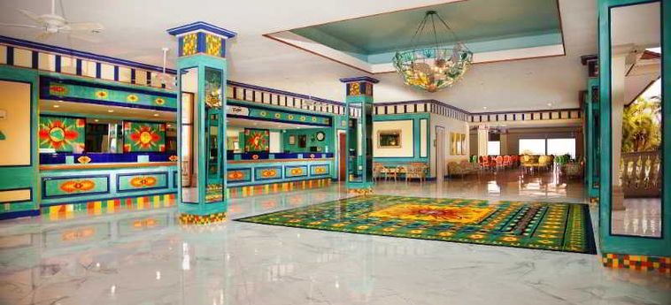 Hotel Breezes Resort And Spa Bahamas:  BAHAMAS