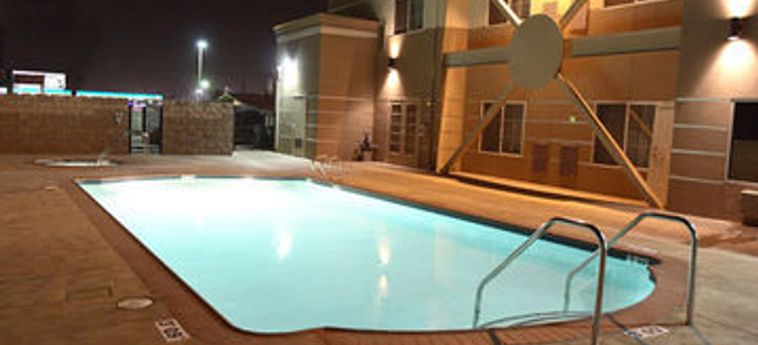 Hotel HOLIDAY INN EXPRESS & SUITES BAKERSFIELD CENTRAL