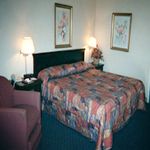 AMERICAS BEST VALUE INN AND SUITES BAKERSFIELD CENTRAL 2 Stars