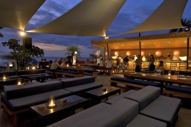 Hotel Furamaxclusive Ocean Beach Seminyak, Bali:  BALI