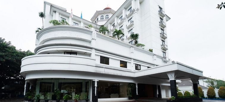 Hotel The Sunerra Bandung City Center:  BANDUNG - WEST JAVA