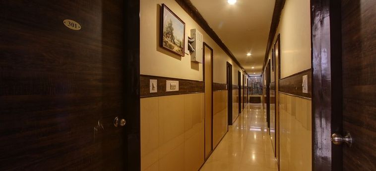 Hotel Oyo 14695 Shrusti Comfort:  BANGALORE