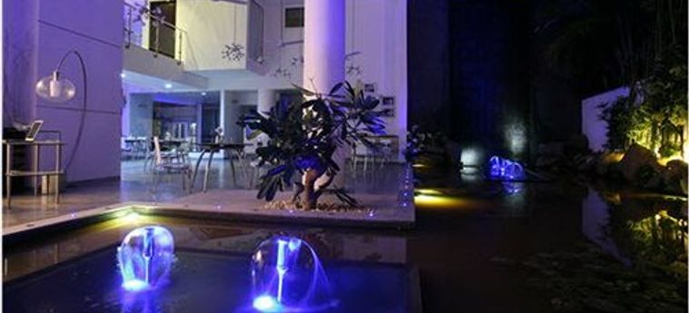 Hotel Purple Lotus:  BANGALORE