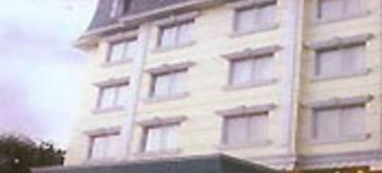 Hotel A J International:  BANGALORE