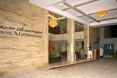 Hotel A J International:  BANGALORE
