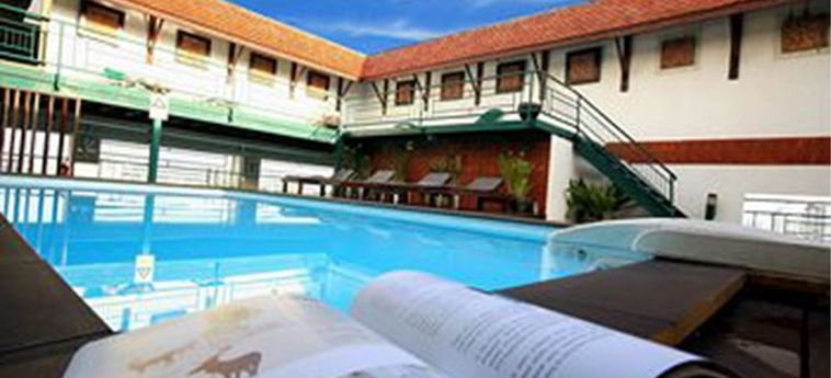 Hotel Pinnacle Lumpinee Park:  BANGKOK