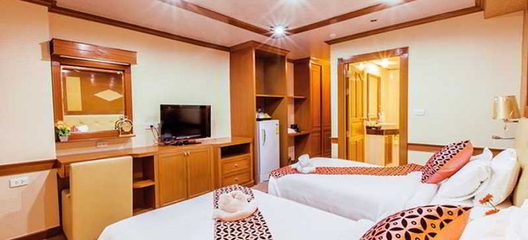 Oyo 796 Paradise Sukhumvit Hotel:  BANGKOK