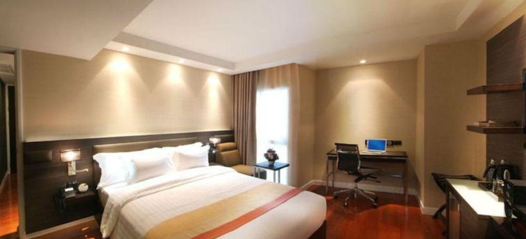 Amora Neoluxe Hotel:  BANGKOK