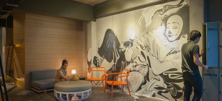 Pod Hostel Cafe Designshop:  BANGKOK
