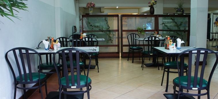 Hotel Ratchadamnoen Residence:  BANGKOK