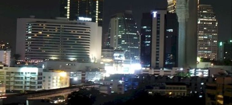 Oyo 299 Crown Bts Nana Hotel:  BANGKOK