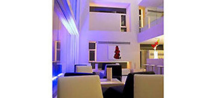 Hotel Le Fenix Sukhumvit:  BANGKOK