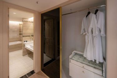 Hotel Alexander:  BANGKOK