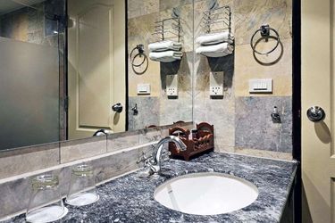 Hotel Alexander:  BANGKOK