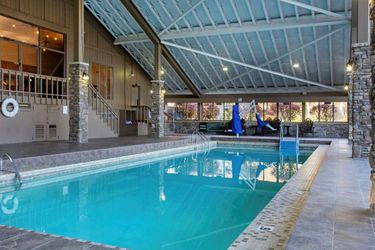 Hotel Blue Ridge Village By Festiva Travel Services:  BANNER ELK (NC)