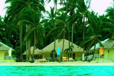 Hotel White Beach Bungalows:  BANTAYAN ISLAND