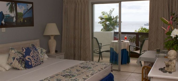 Tropical Sunset Beach Apartment Hotel:  BARBADOS