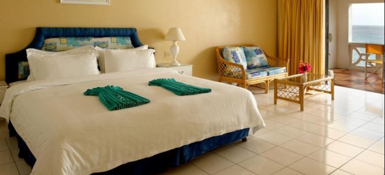 Hotel Discovery Bay By Rex Resorts:  BARBADOS