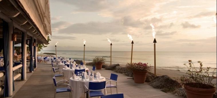 Hotel Almond Beach Resort:  BARBADOS